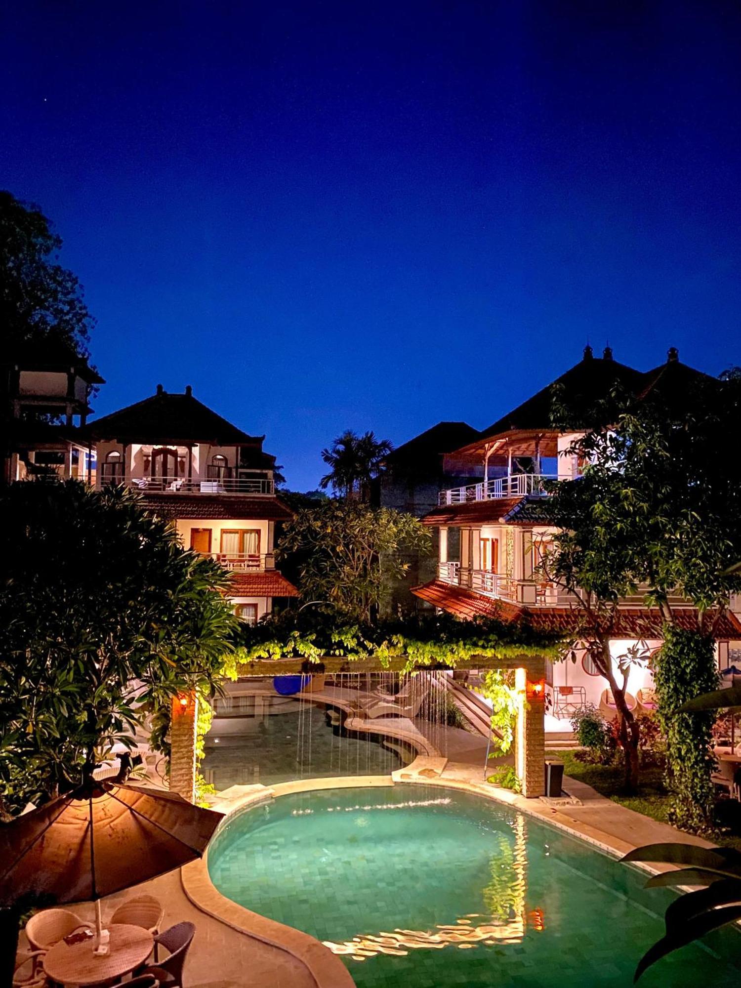 Kusnadi Hotel Legian Extérieur photo