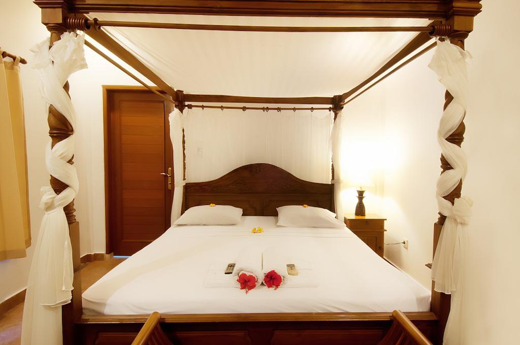 Kusnadi Hotel Legian Extérieur photo