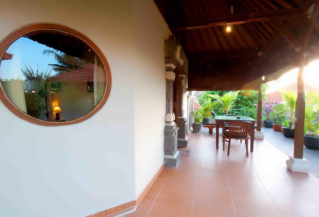 Kusnadi Hotel Legian Extérieur photo