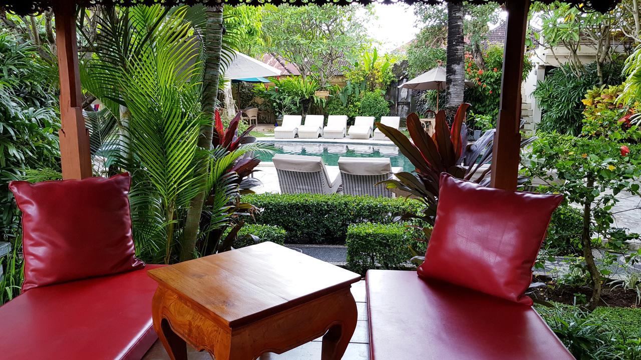 Kusnadi Hotel Legian Extérieur photo
