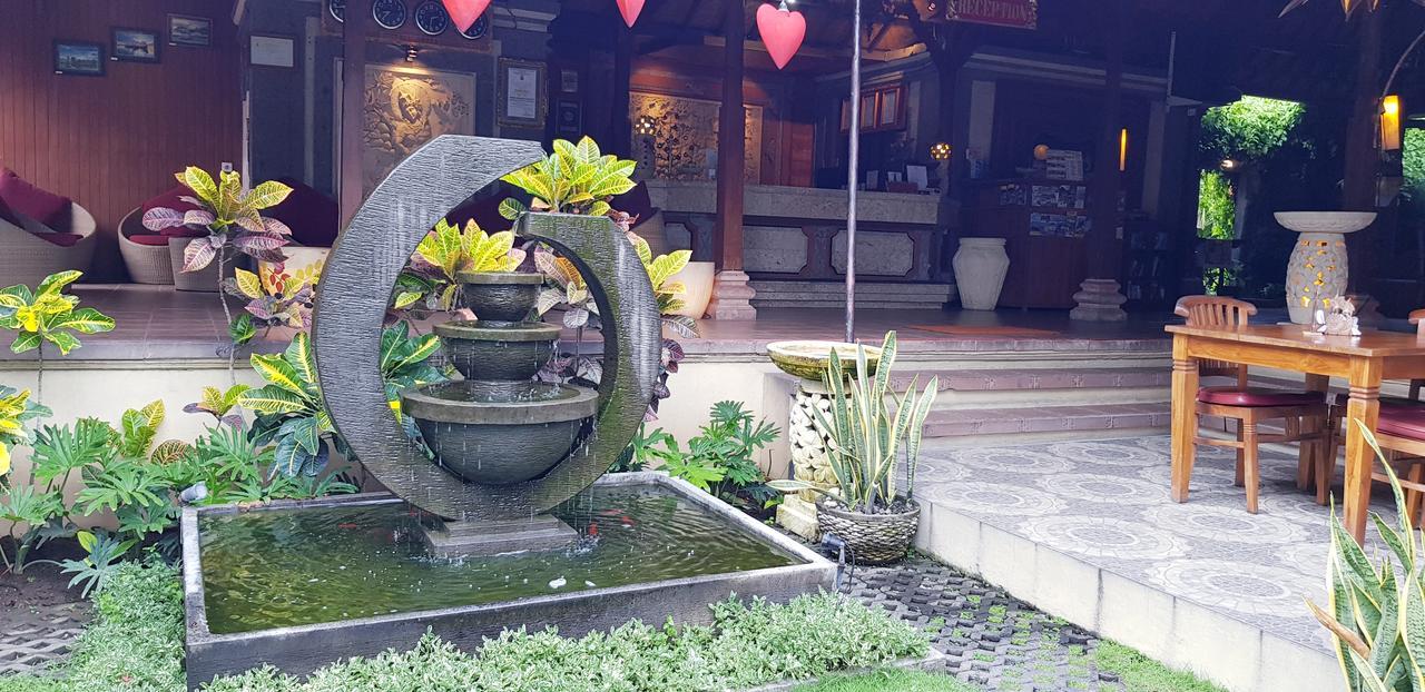 Kusnadi Hotel Legian Extérieur photo